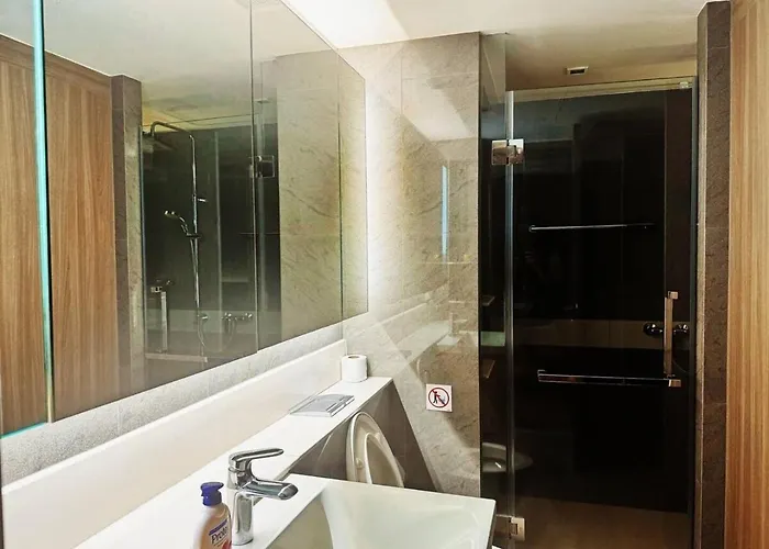 Thonglor Comfort Next To Bts *